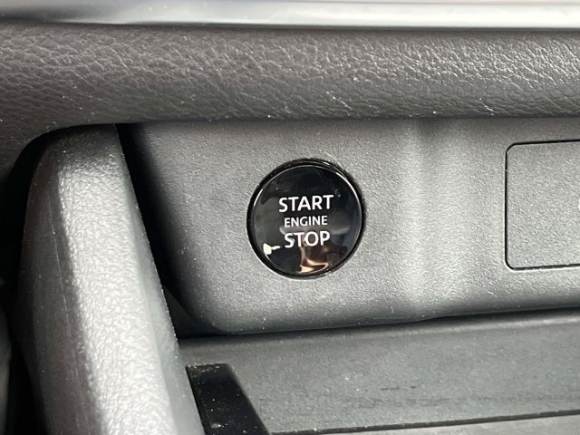 Used 2024 Nissan Rogue SV AWD/4WD image 34