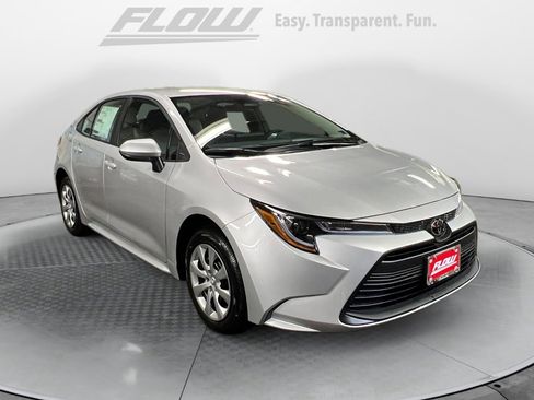 New 2026 Toyota Corolla LE image 1