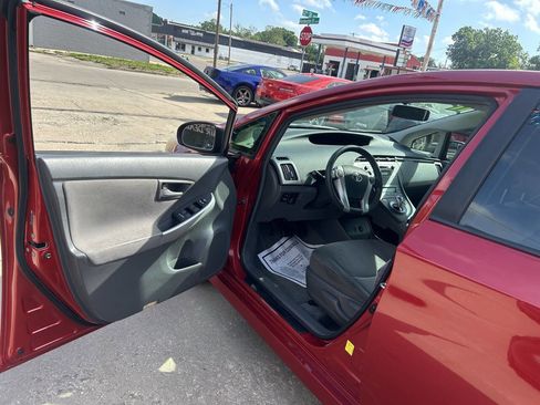 Used 2011 Toyota Prius Two FWD image 11