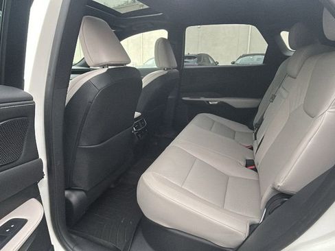 Used 2023 Lexus RX 350 image 34