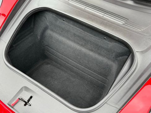 Certified 2023 Porsche 911 Carrera T w/ Sportdesign Package image 30