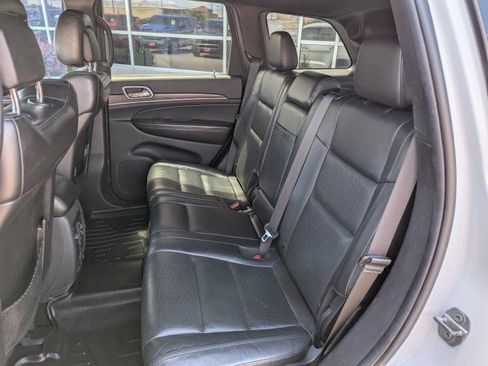 Used 2019 Jeep Grand Cherokee Limited w/ Luxury Group II AWD/4WD image 27