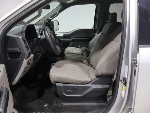 Used 2019 Ford F150 XLT w/ Equipment Group 302A Luxury AWD/4WD image 13