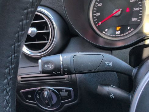 Used 2022 Mercedes-Benz GLC 300 GLC 300 image 27