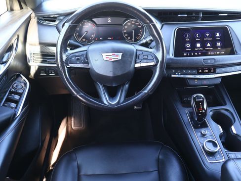 Certified 2022 Cadillac XT4 Sport w/ Safety Alert Package image 15