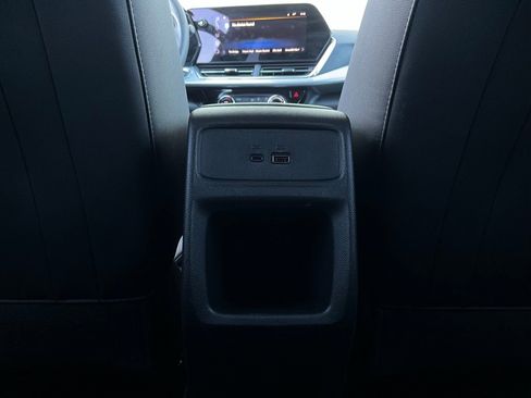 Used 2025 Chevrolet Trax LT image 12