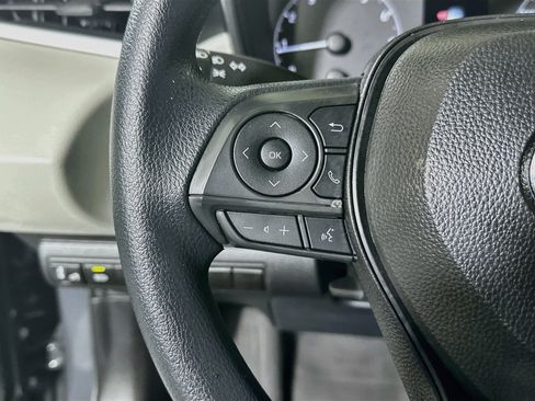Used 2025 Toyota Corolla LE FWD image 16