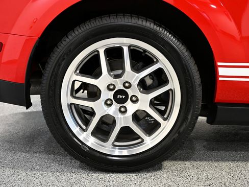 Used 2007 Ford Mustang Shelby GT500 RWD image 17