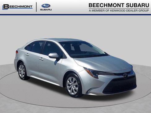Used 2025 Toyota Corolla LE FWD image 1