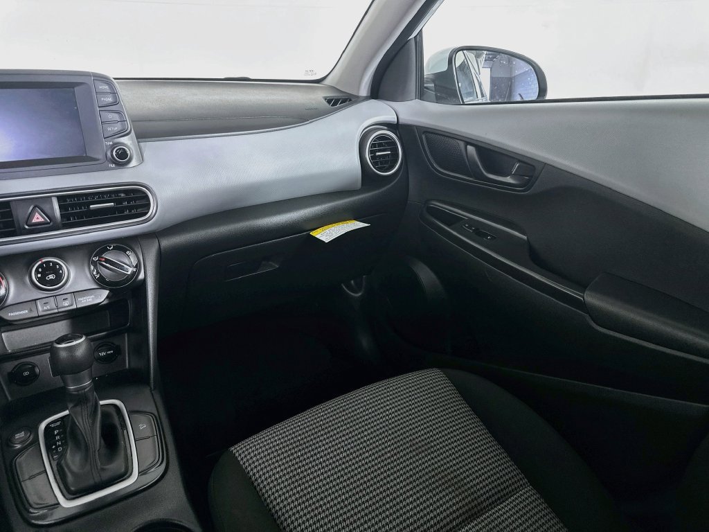 Used 2020 Hyundai Kona SE FWD image 27