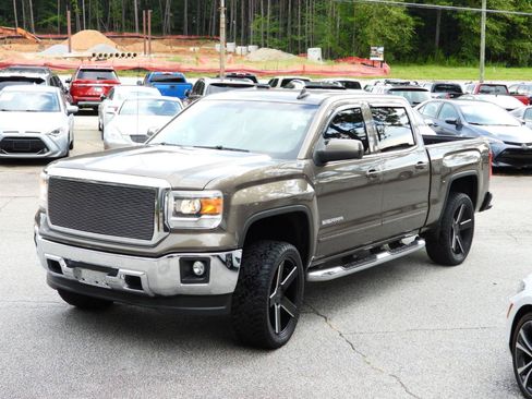 Used 2015 GMC Sierra 1500 SLE w/ SLE Value Package RWD image 10