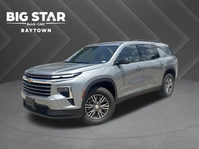 Used 2026 Chevrolet Traverse LT w/ Driver Confidence Package