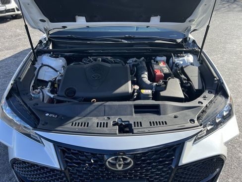 Used 2021 Toyota Avalon XSE image 27