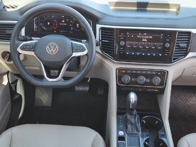 Used 2023 Volkswagen Atlas SE FWD image 25