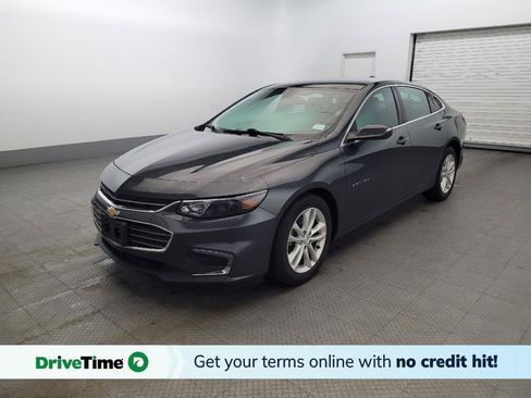 Used 2018 Chevrolet Malibu LT w/ Leather Package FWD image 1