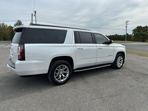 Used 2016 GMC Yukon XL SLT w/ Open Road Package image 59