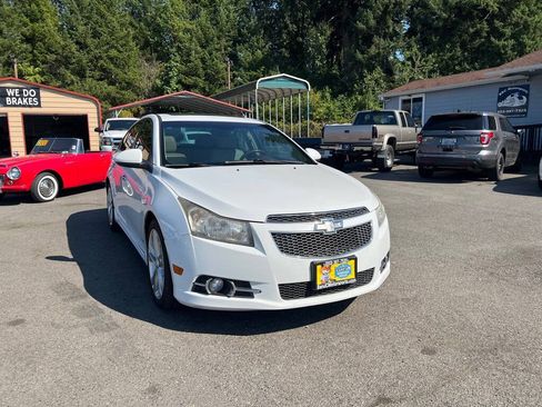 Used 2014 Chevrolet Cruze LTZ w/ Sun, Sound and Sport Package FWD image 21
