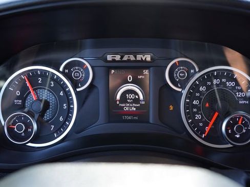 Certified 2026 RAM 2500 Big Horn AWD/4WD image 34