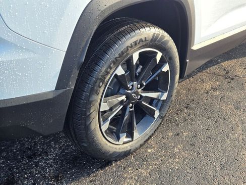 New 2026 Chevrolet Equinox RS w/ Convenience Package III image 10