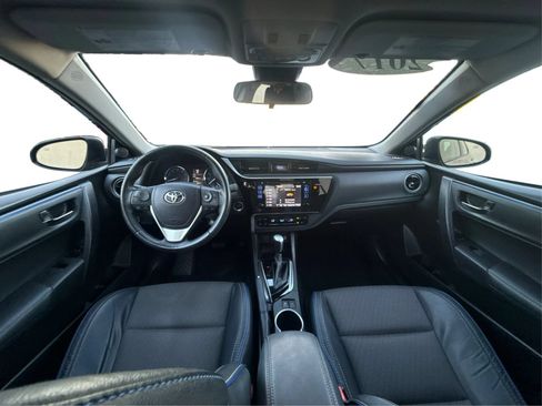 Used 2017 Toyota Corolla SE w/ SE Premium Package FWD image 23