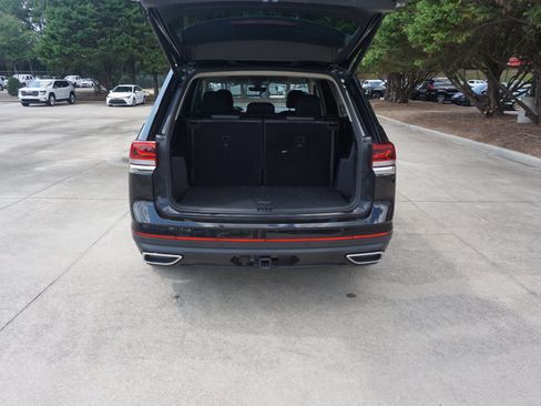 Used 2024 Volkswagen Atlas SE FWD image 19