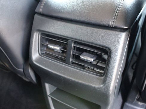 Used 2024 Ford Edge SEL AWD/4WD image 29