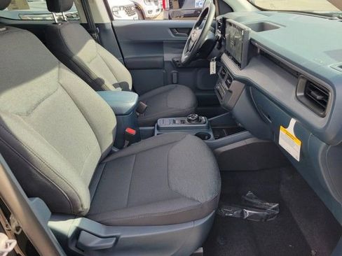 New 2025 Ford Maverick XL image 12