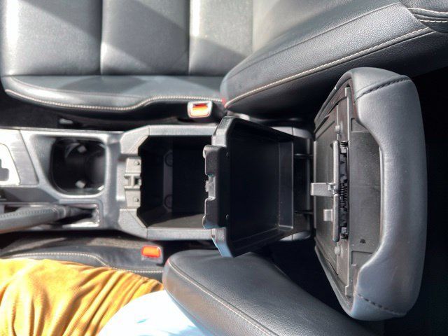 Used 2016 Toyota RAV4 Limited AWD/4WD image 22