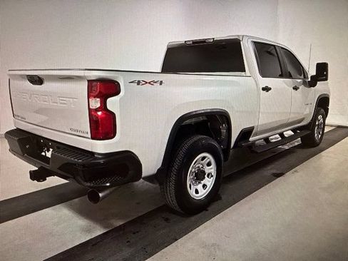 Used 2022 Chevrolet Silverado 2500 Custom w/ Custom Value Package AWD/4WD image 2