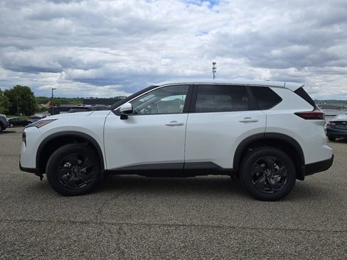 New 2026 Nissan Rogue SV w/ Cold Weather Package AWD/4WD image 8