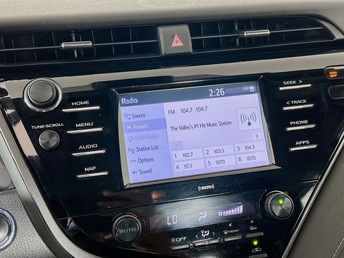 Used 2020 Toyota Camry SE w/ Convenience Package FWD image 21