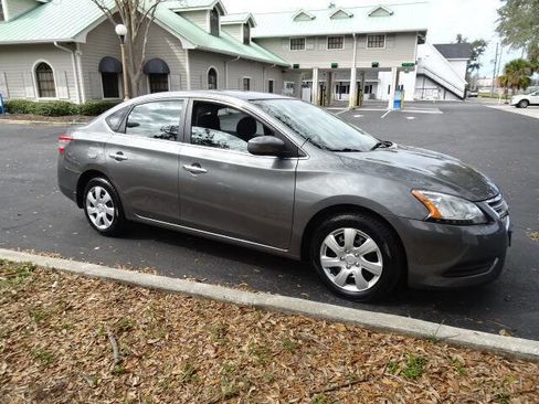 Used 2015 Nissan Sentra S image 7