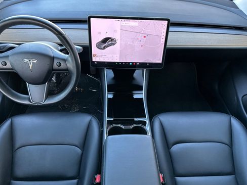 Used 2018 Tesla Model 3 Long Range image 13
