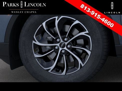 New 2026 Lincoln Nautilus Premier AWD/4WD image 19