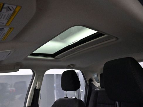 Used 2021 Ford EcoSport SE w/ SE Convenience Package FWD image 27