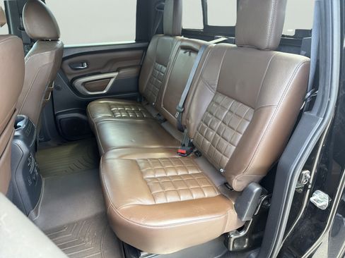 Used 2020 Nissan Titan Platinum Reserve w/ Moonroof Package AWD/4WD image 26
