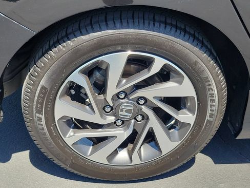 Used 2017 Honda Civic EX image 7