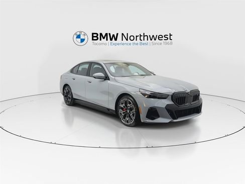 New 2026 BMW i5 eDrive40 w/ M Sport Package image 6