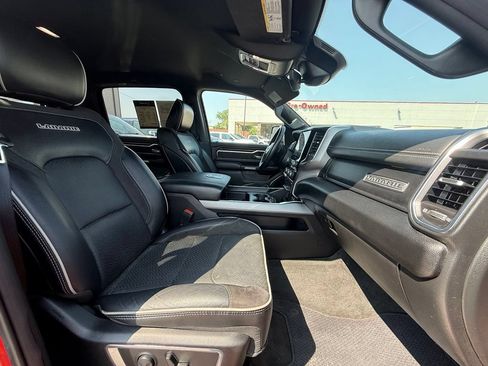 Used 2024 RAM 1500 Laramie RWD image 32
