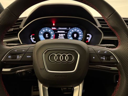 Used 2025 Audi Q3 2.0T Premium Plus w/ Premium Plus Package AWD/4WD image 11