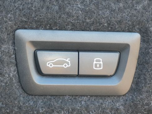 Certified 2023 BMW 530i w/ M Sport Package image 37