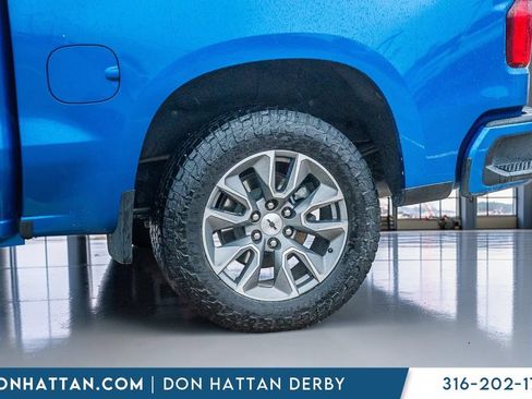 Used 2023 Chevrolet Silverado 1500 RST AWD/4WD image 35