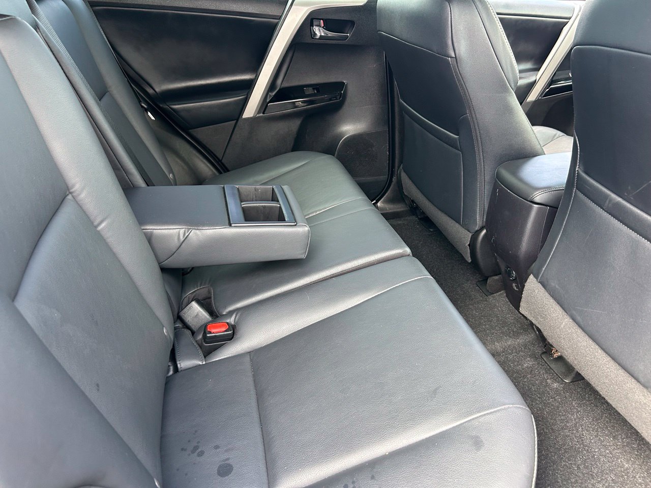 Used 2018 Toyota RAV4 Limited w/ Advanced Technology Package AWD/4WD image 12