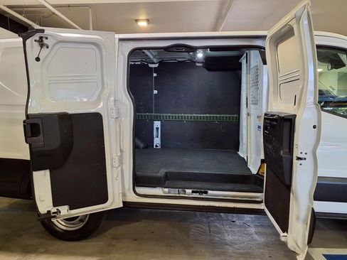 Used 2019 Ford Transit 250 130 Low Roof RWD image 23