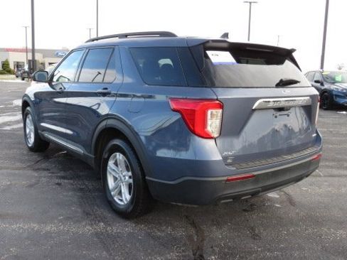 Certified 2021 Ford Explorer XLT image 5