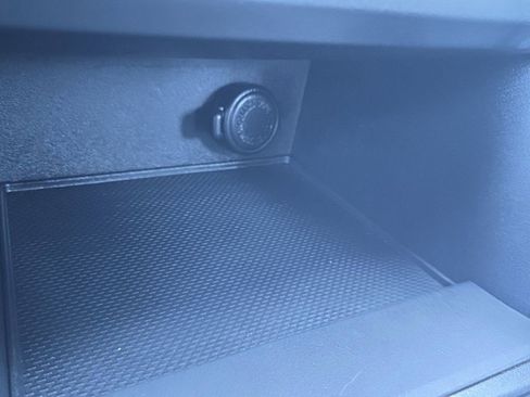 Used 2018 Subaru Impreza 2.0i Premium image 41