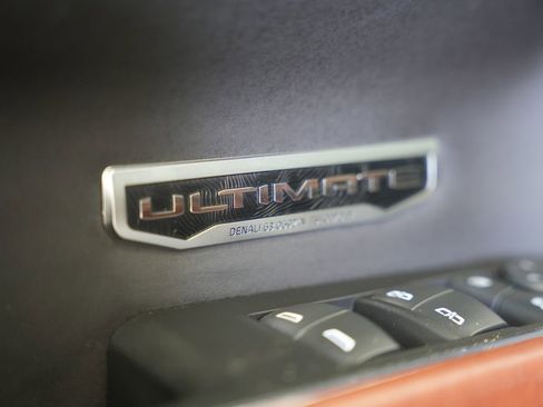Used 2024 GMC Sierra 1500 Denali Ultimate AWD/4WD image 47