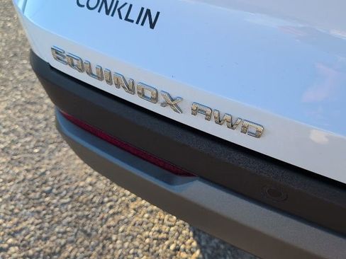 Used 2025 Chevrolet Equinox LT w/ Convenience Package II image 19