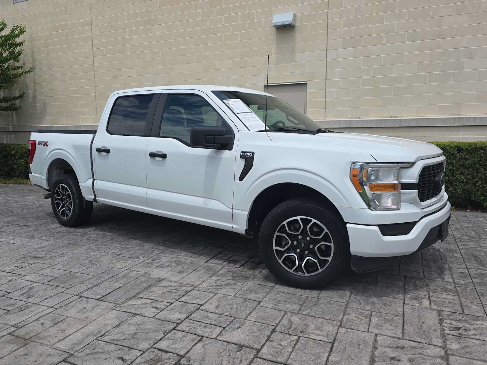 Used 2022 Ford F150 XL w/ STX Appearance Package RWD image 28