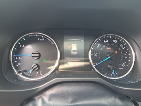 Used 2021 Toyota RAV4 XLE Premium AWD/4WD image 19